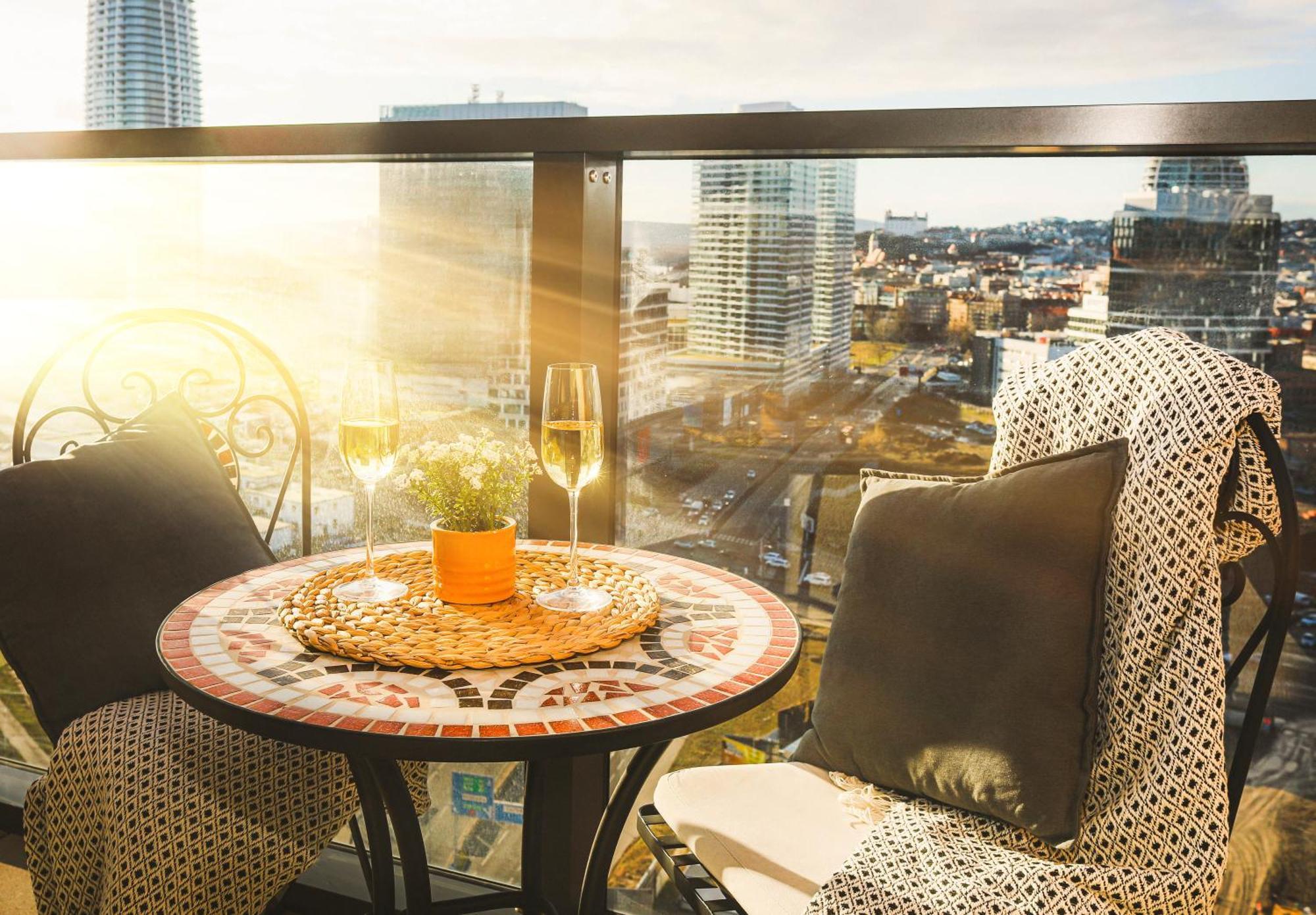 Sag 20Th Floor Klingerka Residence Castle View Free Parking Free Wifi Bratislava Exterior foto